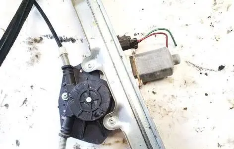 Mitsubishi Colt Front door window regulator motor ra2052p1 mpa1