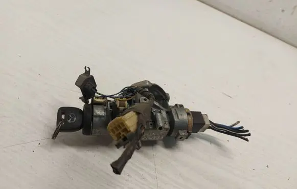 Mazda Premacy Ignition lock Sl33