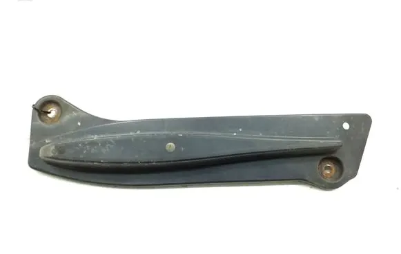 Toyota Verso Other body part 582280F010