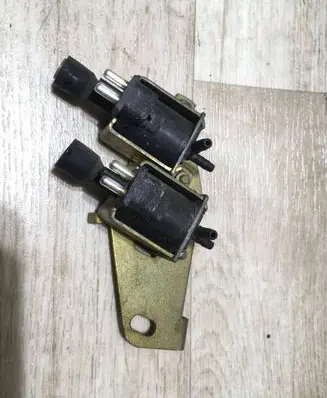 Mercedes-Benz SL R129 Turbo solenoid valve 0015408697