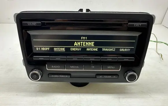 Volkswagen Golf VI Radio/CD/DVD/GPS head unit 1K0035186AN 7640211360 1K0035186
