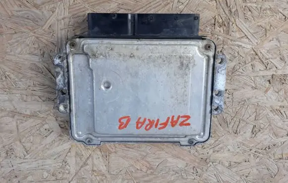 Opel Zafira B Engine control unit/module ECU 55198920
