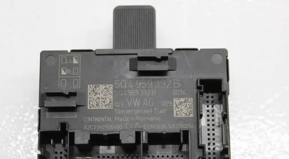 Skoda Octavia Mk3 (5E) Door control unit/module 5Q4959392B