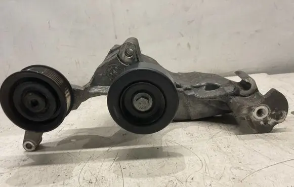 Generator/alternator bracket