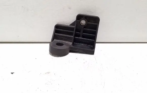 Suzuki Grand Vitara II Radiator mount bracket 9539164J0