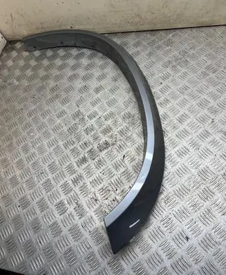 BMW X5 E70 Rear arch trim