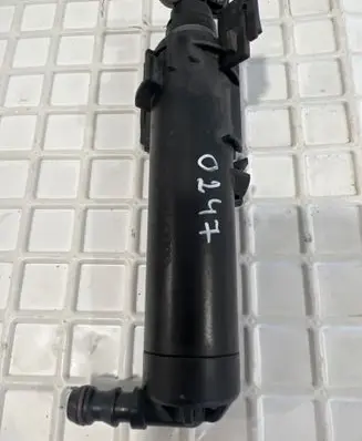 Audi A4 S4 B8 8K Headlight washer spray nozzle 8K0955101B