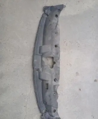 Engine bonnet/hood lock trim molding