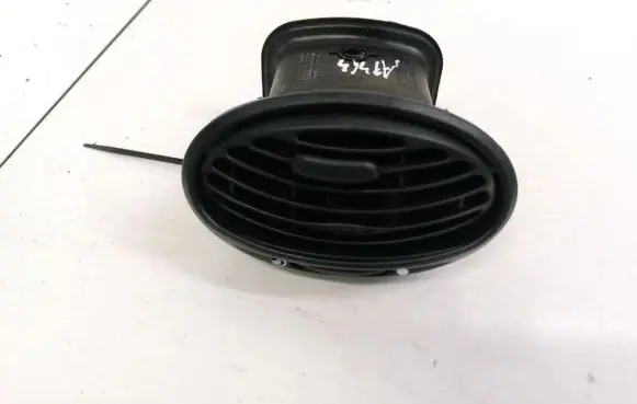 Ford Focus Dash center air vent grill 98AB19893AKW D1B1A
