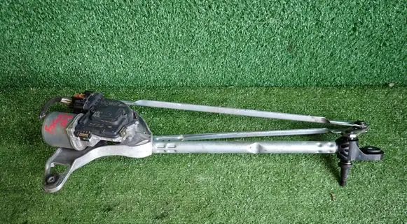 Ford Focus Front wiper linkage and motor JX7B17500AD