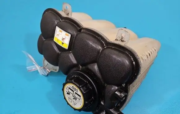Jaguar F-Pace Coolant expansion tank/reservoir GX738A080AC IMPRK1578110