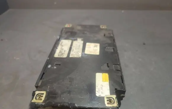 Audi A4 S4 B5 8D Sound amplifier 8D0035225