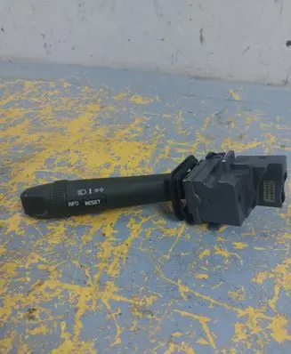 Volvo S60 Indicator stalk 30658618