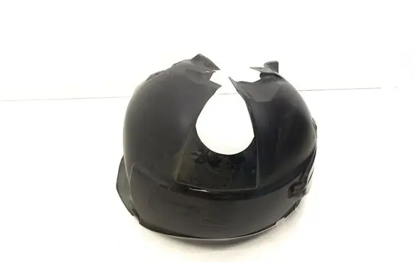 Jaguar XK8 - XKR Front wheel arch liner splash guards HJE4572AB