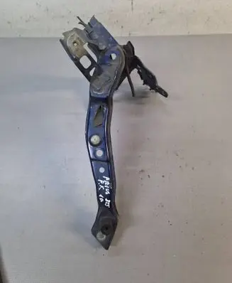 Toyota Prius (XW30) Headlight/headlamp mounting bracket 