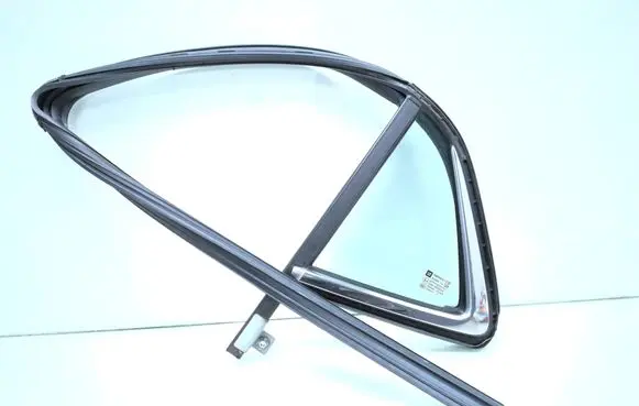Opel Mokka X Rear vent window glass 43R000054 DOT747M535AS2 E000090