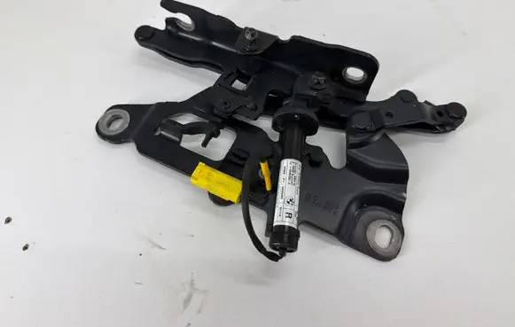 BMW 5 F10 F11 Bonnet Pedestrian Airbag Actuator 0589P1000095
