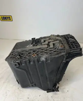 Land Rover Freelander 2 - LR2 Battery box tray 6G9N10757AF