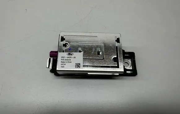Ford Mustang VII Aerial antenna amplifier PR3T19K351AA PR3T19K351 GKZJA