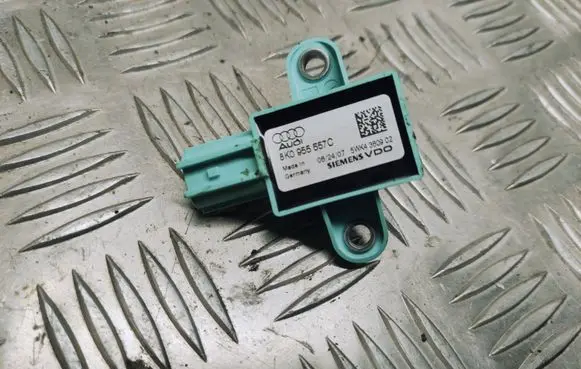 Audi A4 S4 B8 8K Airbag deployment crash/impact sensor 8K0955557C
