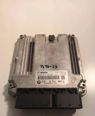 BMW 5 F10 F11 Engine control unit/module 0281017325 8511907 030006139
