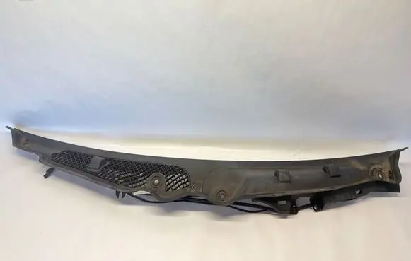 Mercedes-Benz C W204 Wiper trim A2048303213 ZA844P145