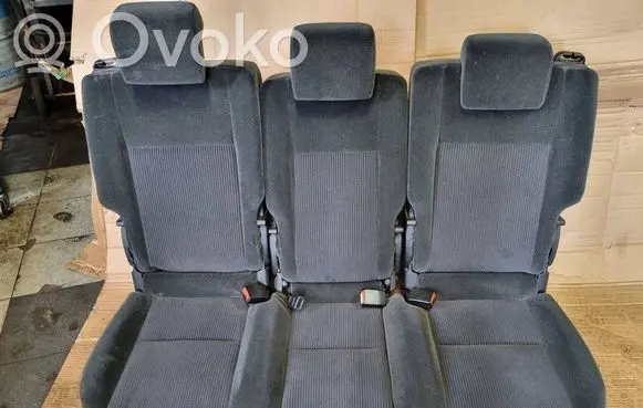 Ford C-MAX I Second row seats 