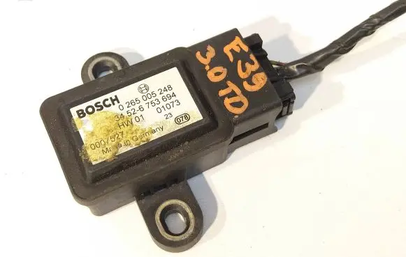 BMW 5 E39 ESP acceleration yaw rate sensor 6753694 01073 0265005248
