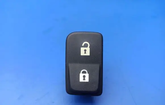Volvo S40 Central locking switch button 30773333 30773334 03451510