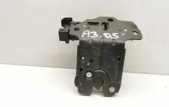 Audi A3 S3 A3 Sportback 8P Tailgate/trunk/boot lock/catch/latch 8P4827505B
