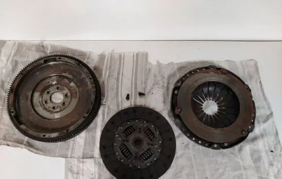 Volkswagen Jetta V Clutch set kit 03c105273k 058010 515640