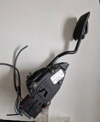Nissan Primera Accelerator throttle pedal 18002AU400 6PV00862003