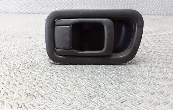 Nissan Patrol Y61 Front door interior handle