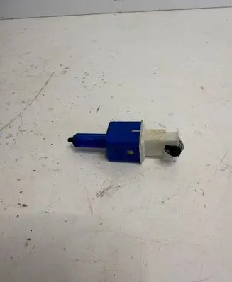 Honda HR-V Brake pedal sensor switch M49351