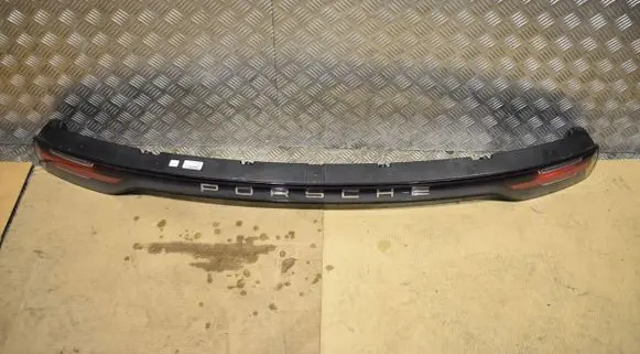 Porsche Cayenne (9Y0 9Y3) Rear/tail lights