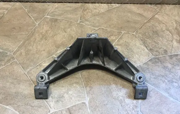 BMW X5 E70 Other engine bay part 7137238