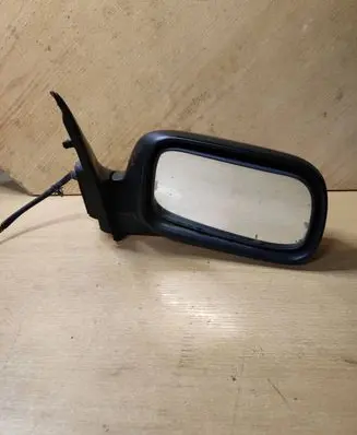 Nissan Primera Front door electric wing mirror E11015334 E11025334
