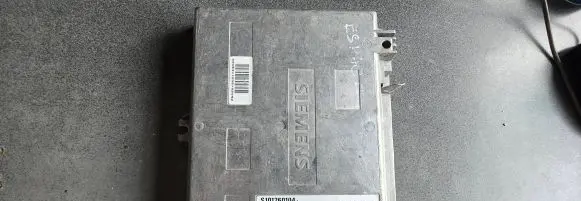 Renault Espace II Engine control unit/module S101260104A HOM7700851740