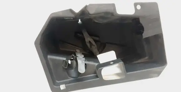 Volkswagen Touran II Tool box 1T0012115