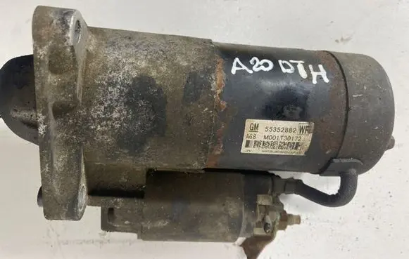 Opel Insignia A Starter motor 55352882 M001T30172