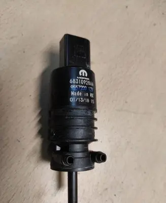 Jeep Compass Windscreen/windshield washer pump 68310928AA