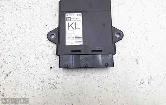 Opel Vectra C Door control unit/module 9227560