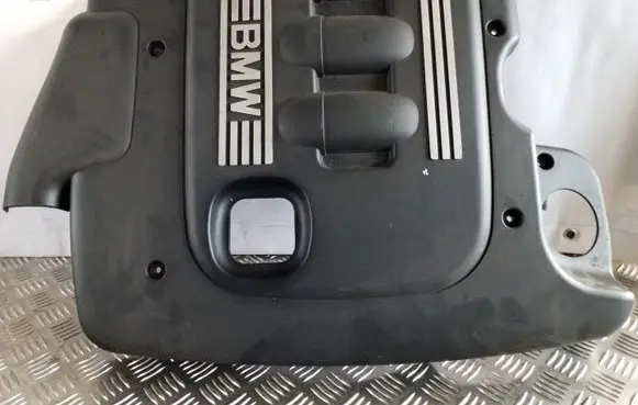 BMW X3 E83 Engine cover (trim) 7789000