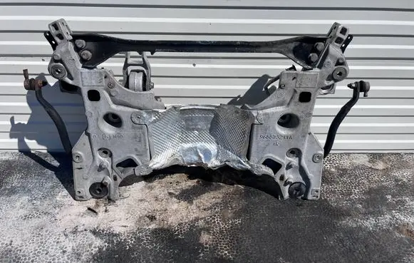 Peugeot 508 Front subframe 968873211A