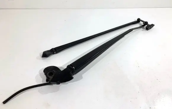 Toyota Yaris Front wiper blade arm 