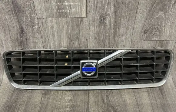 Volvo S60 Front bumper upper radiator grill 9190740