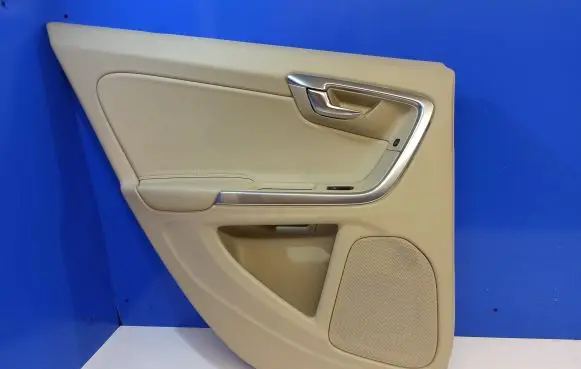 Volvo V60 Rear door card panel trim 39832578 8635872