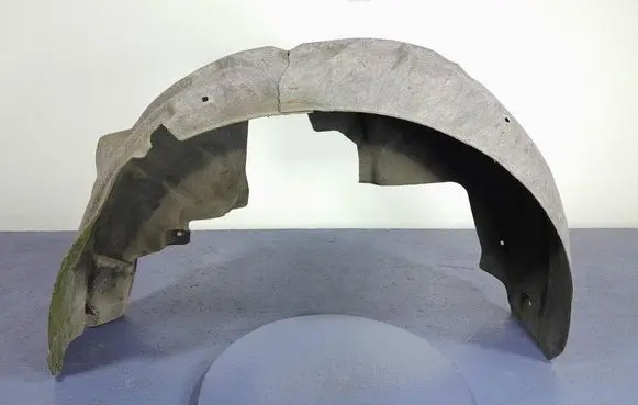 Rear arch fender liner splash guards