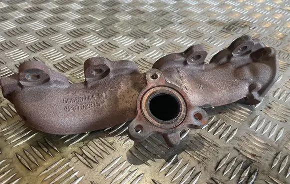 Opel Cascada Exhaust manifold 55580744 428702815