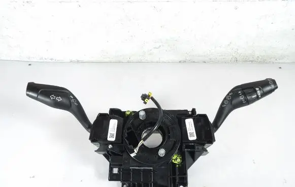 Ford Focus Other switches/knobs/shifts BV6T-13N064-AH